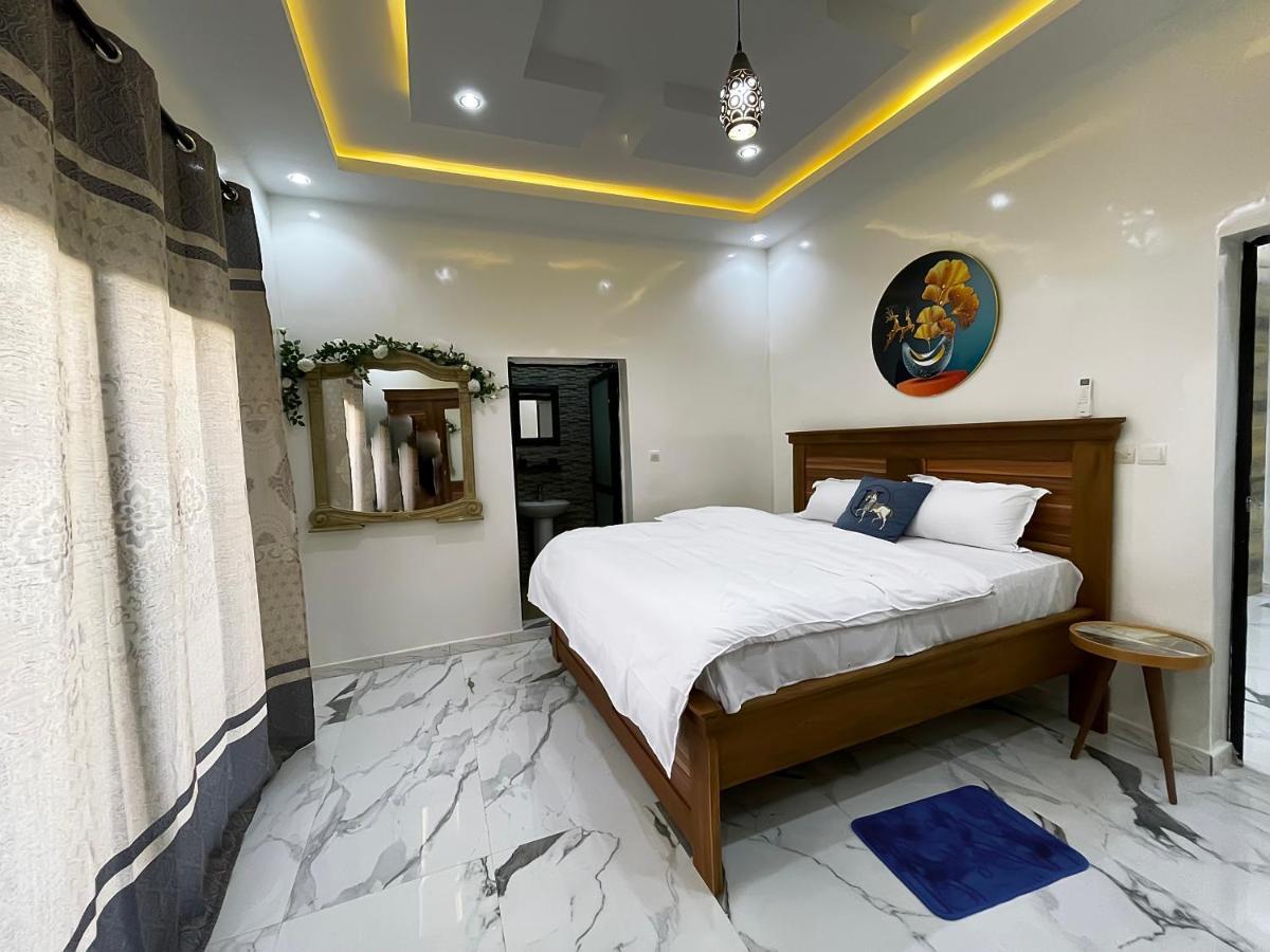 Villa Adja Nafy A Saly Gandigal ภายนอก รูปภาพ