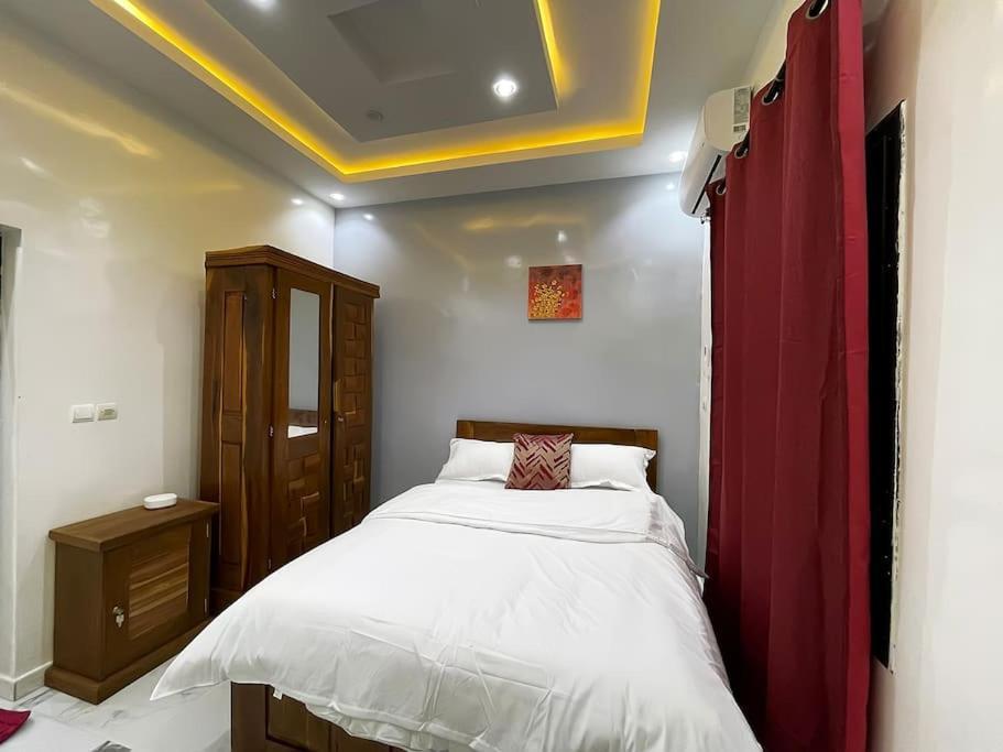 Villa Adja Nafy A Saly Gandigal ภายนอก รูปภาพ