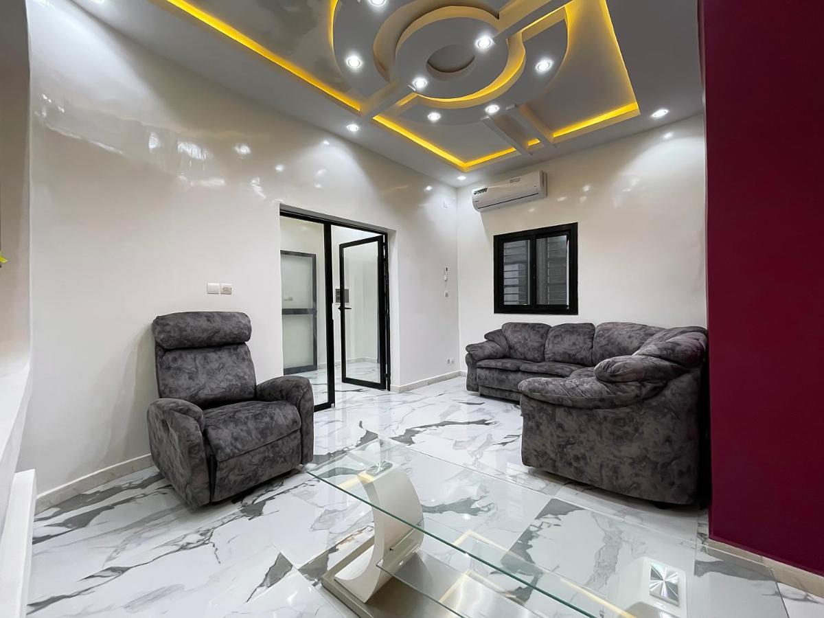 Villa Adja Nafy A Saly Gandigal ภายนอก รูปภาพ